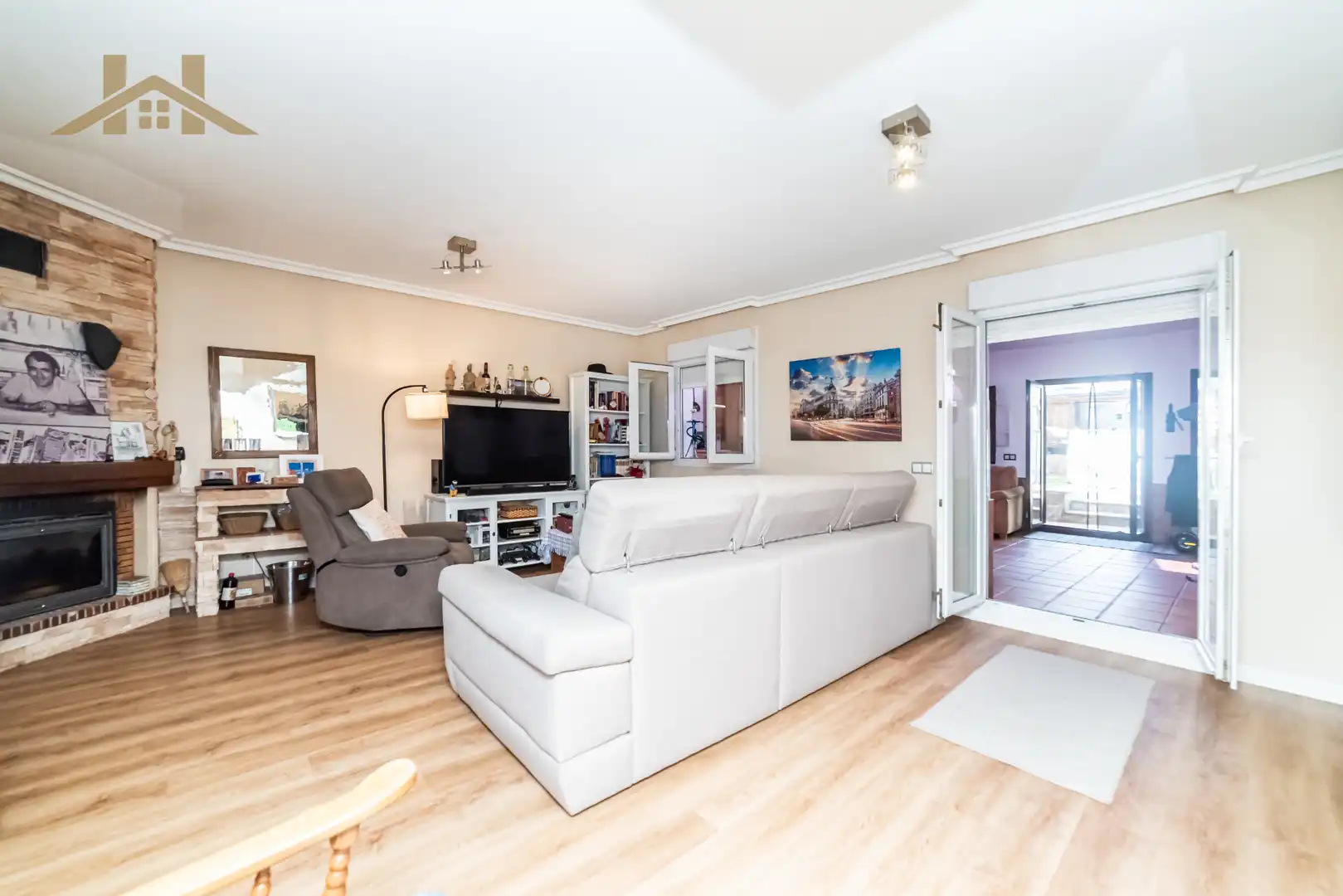 Sala de estar de Casa adosada en venta en Ciempozuelos con Aire acondicionado, Calefacción y Jardín privado