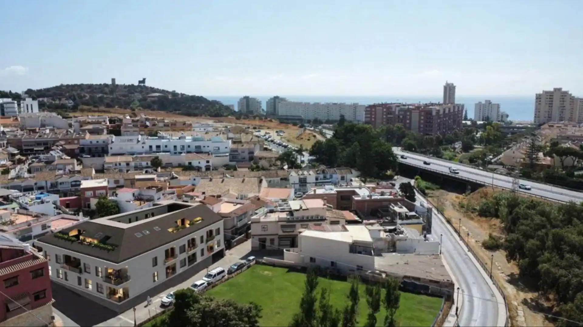 Außenansicht von Erdgeschoss zum Verkauf in Fuengirola mit Klimaanlage, Privatgarten und Abstellraum