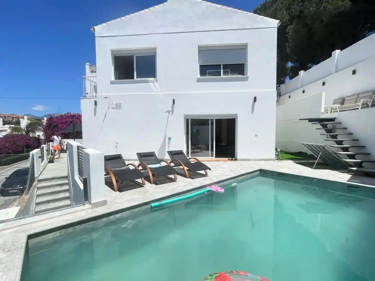 Chalet con terraza en venta en Calle Las Violetas 3, imagen 18