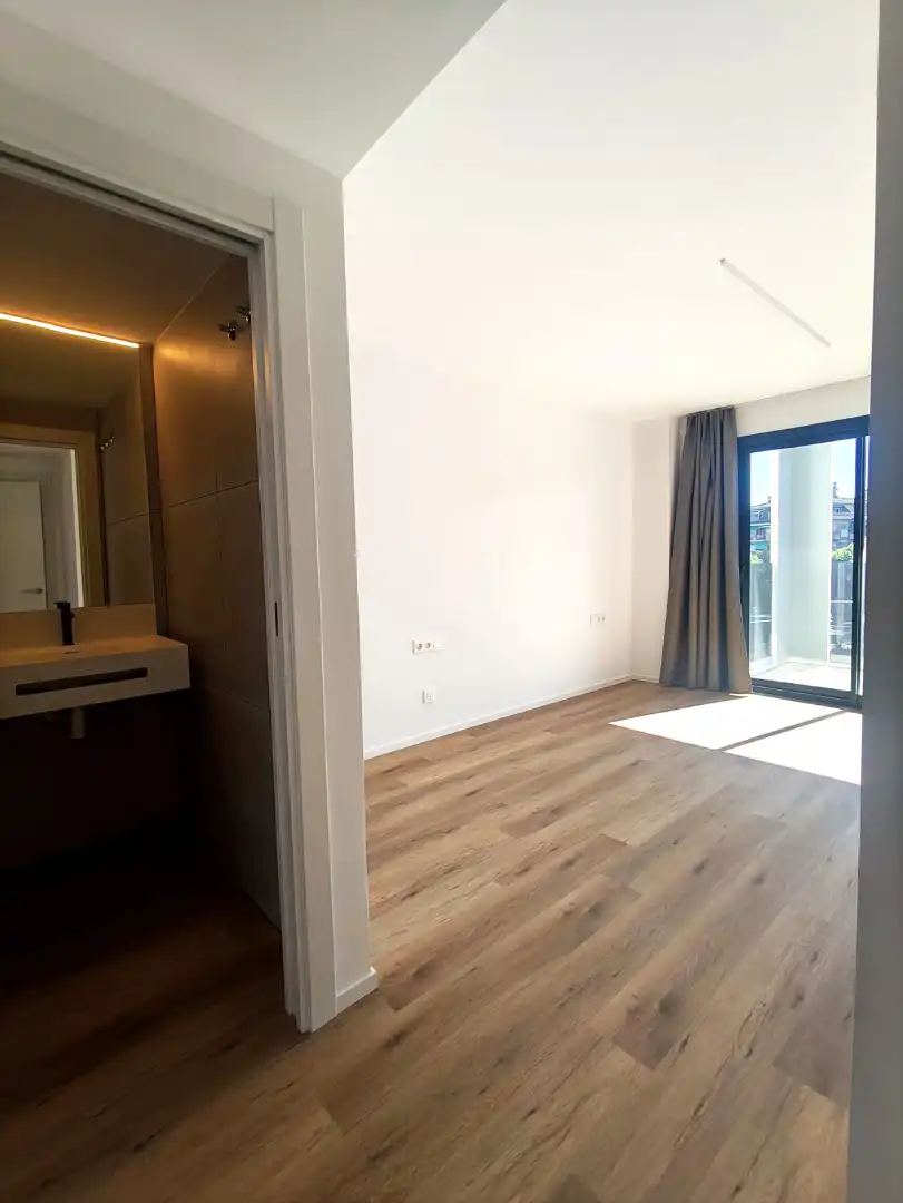 Habitación de Piso de alquiler en Abrera con Aire acondicionado, Calefacción y Jardín privado