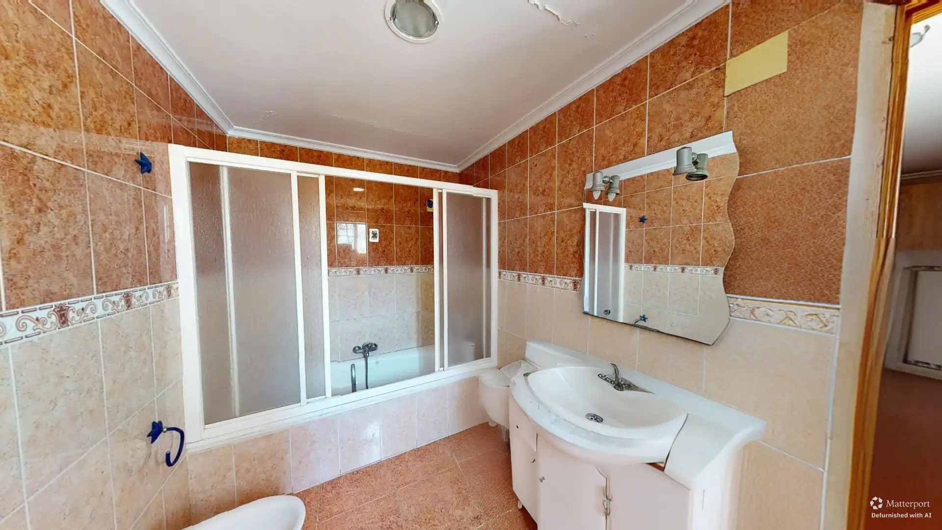 Baño de Piso en venta en Elche / Elx con Terraza, Trastero y Amueblado