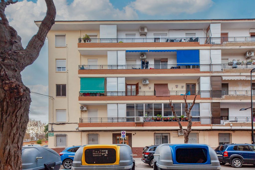 Vista exterior de Pis en venda en Alfafar