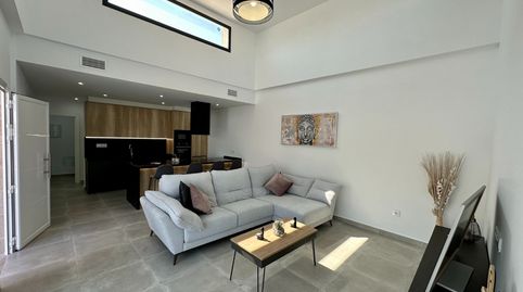 Casa Semi Adosada de Obra Nueva en Daya Nueva!!! Presentamos esta casa semi adosada de obra nueva ubicada en la creciente y popula, imatge 2