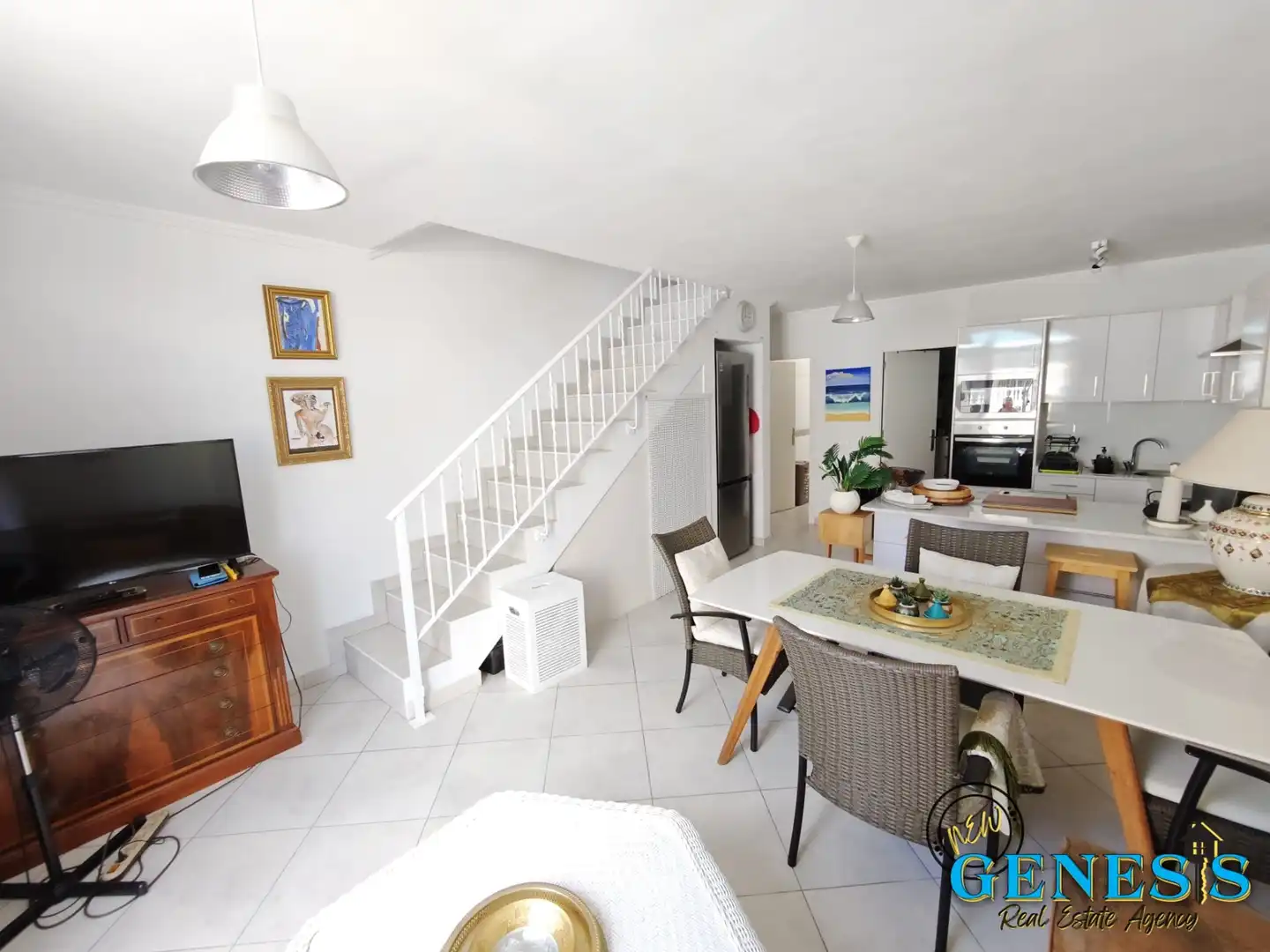 Semi-detached house with terrace for sale in Calle Liszt 269, imagen 3