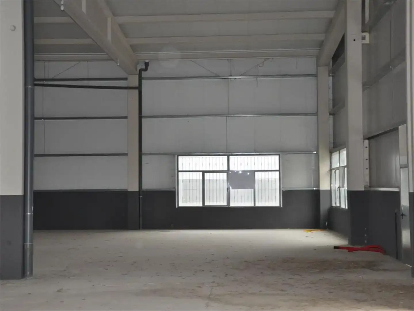 Nau industrial en venda en Briones