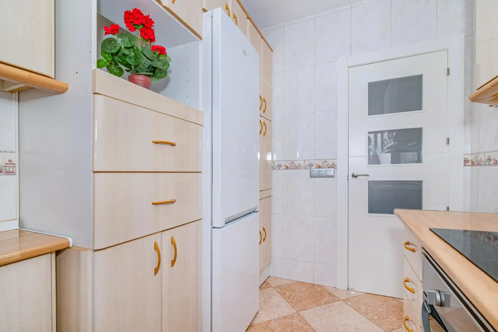 Kitchen of Flat for sale in Granada  with Air Conditioner, Heating and Terrace