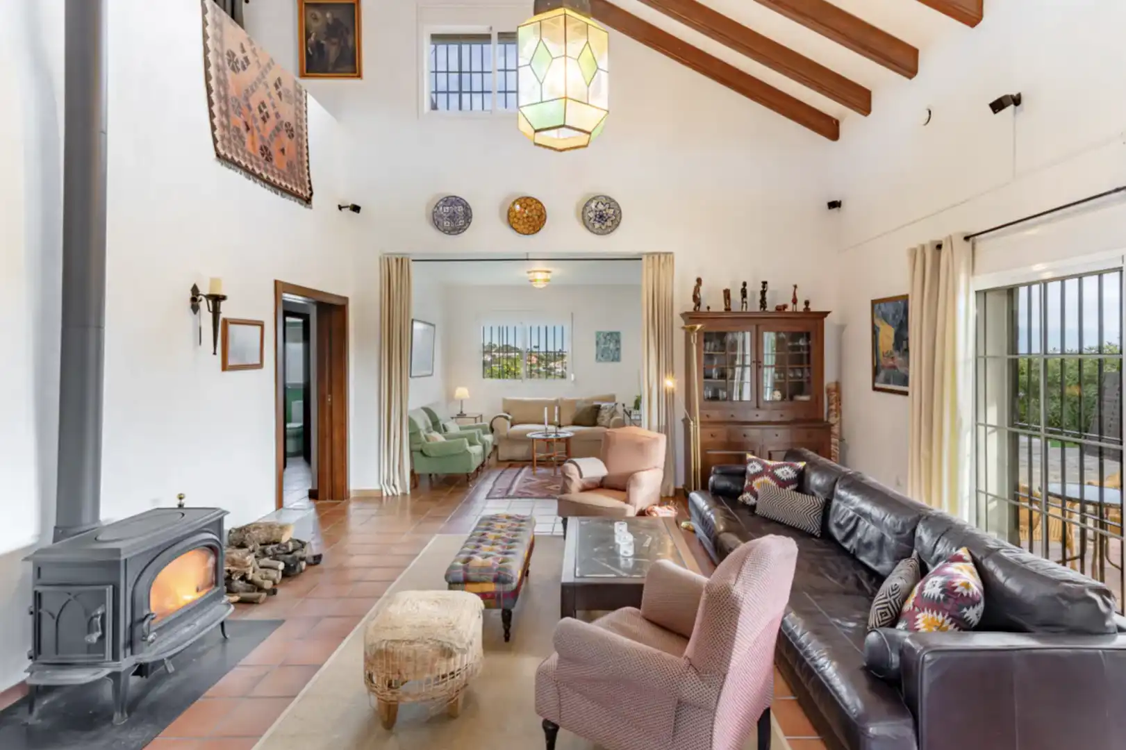 Sala de estar de Casa adosada en venta en Estepona con Calefacción, Jardín privado y Terraza