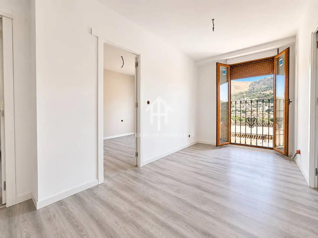 Dormitori de Casa o xalet en venda en Loja amb Aire condicionat, Jardí privat i Terrassa
