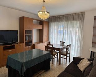 Living room of Flat to rent in  Granada Capital  with Air Conditioner, Heating and Balcony