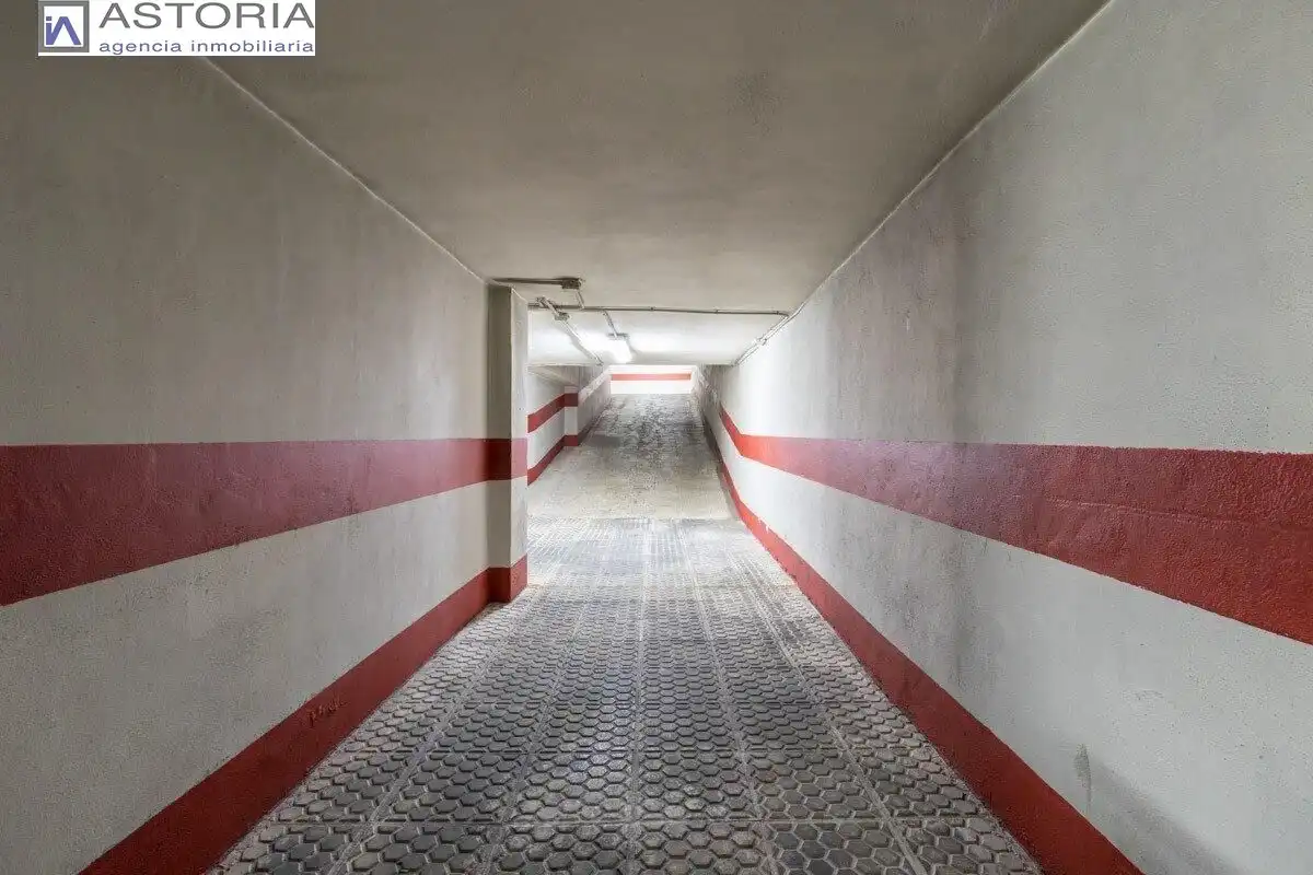 Einzelparkplatz zur Miete in Avenida Constitución 44, imagen 6
