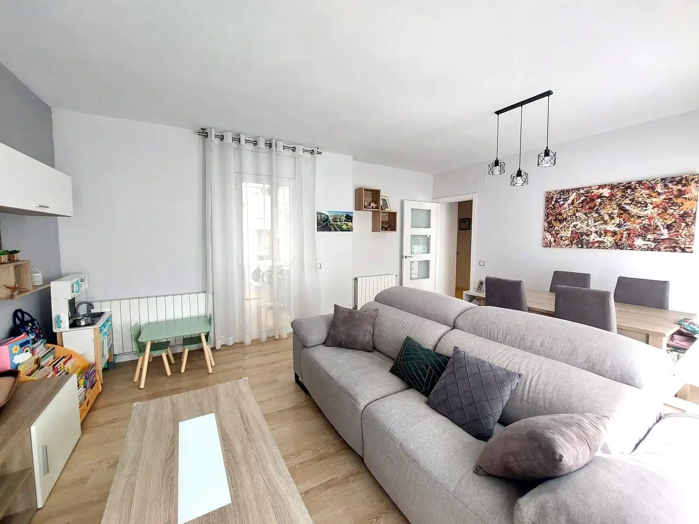 Sala de estar de Piso en venta en Olesa de Montserrat con Aire acondicionado y Calefacción