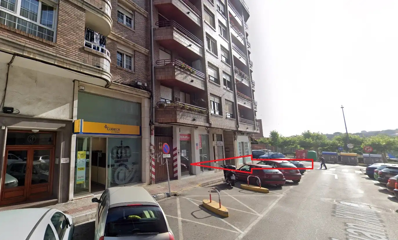 Parkplatz von Geschaftsraum zum Verkauf in Camargo