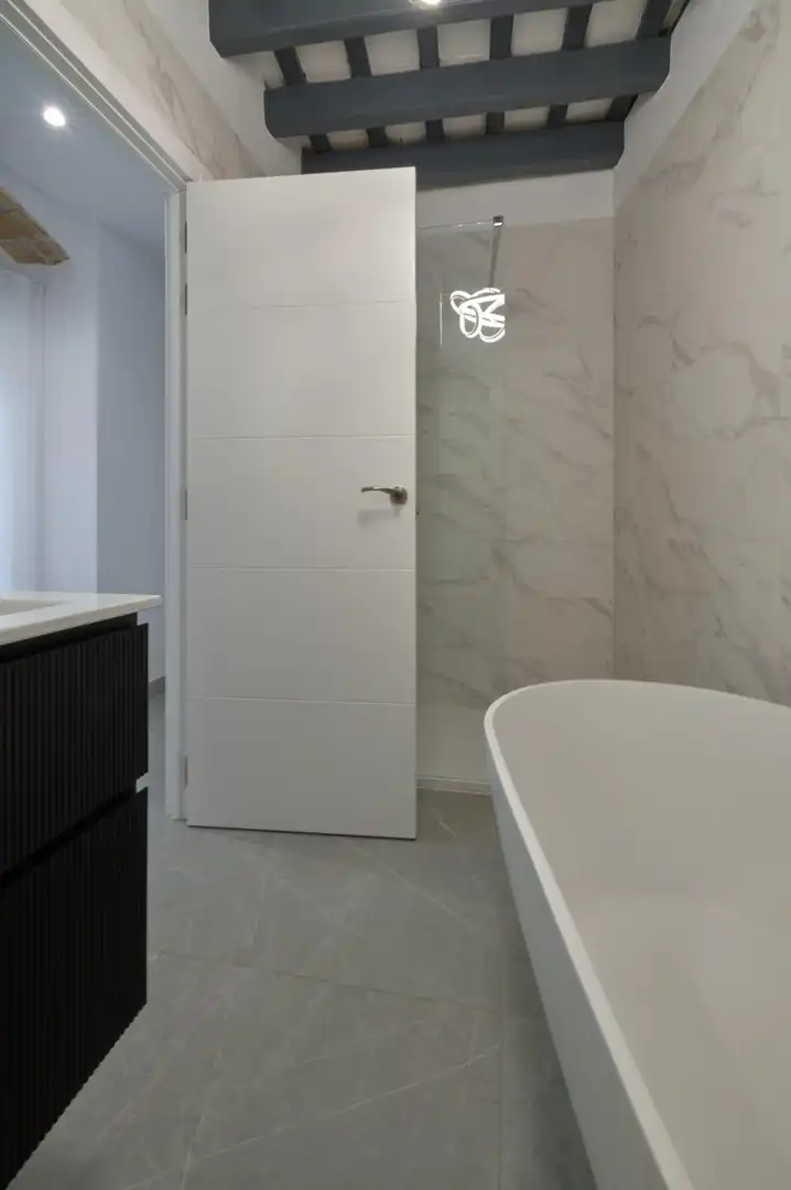 Flat with terrace for sale in Calle FRANCOS 6, imagen 9