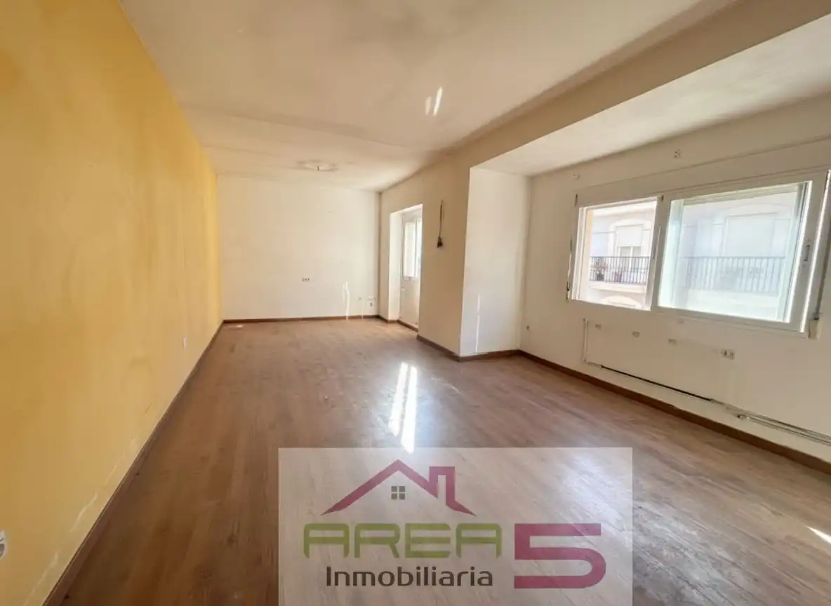 Sala de estar de Piso en venta en Villanueva de la Serena con Parquet, Terraza y Balcón
