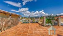 Terrassa de Casa adosada en venda en Cerdanyola del Vallès amb Calefacció, Parquet i Terrassa