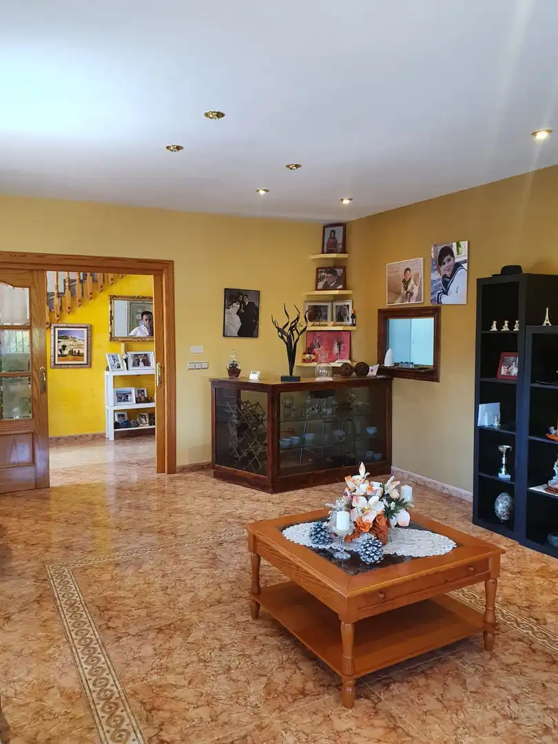 Casa con terrazza in vendita a Avenida de Almería 23, imagen 5