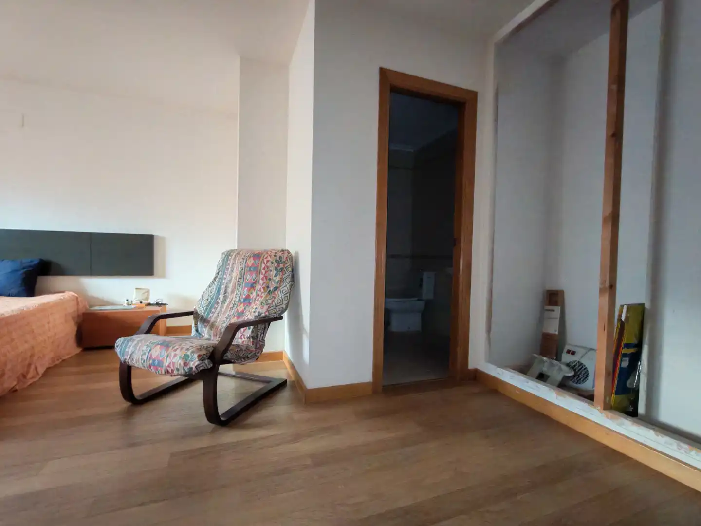 Wohnzimmer von Dachboden zum Verkauf in Elche / Elx mit Klimaanlage, Parkett und Terrasse