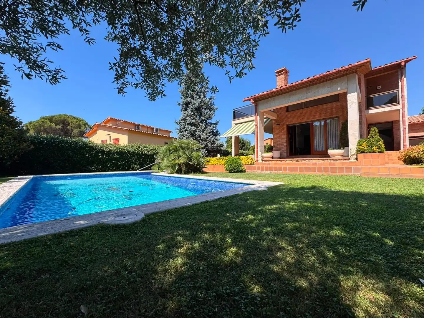 Piscina de Casa o chalet en venta en Santa Maria de Palautordera con Aire acondicionado, Calefacción y Jardín privado
