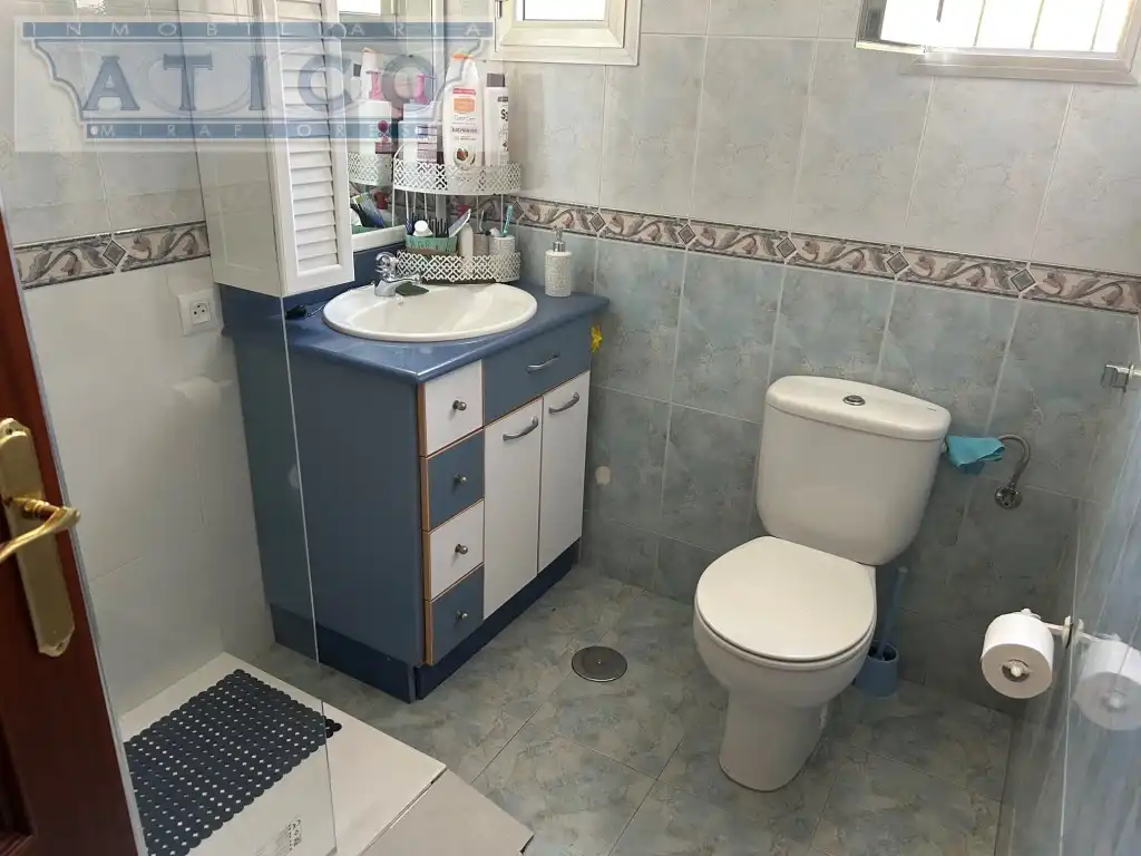 Badezimmer von Wohnung zum Verkauf in Sevilla