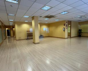 Premises to rent in Parla  with Air Conditioner