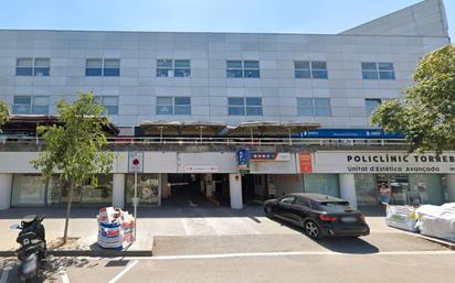 Exterior view of Office for sale in Sant Cugat del Vallès  with Air Conditioner
