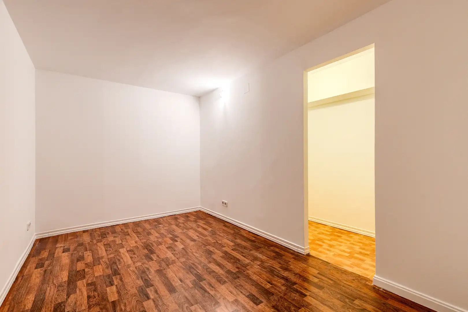 Commercial properties for sale in Fuenlabrada  with Air Conditioner, Parquet flooring and Alarm