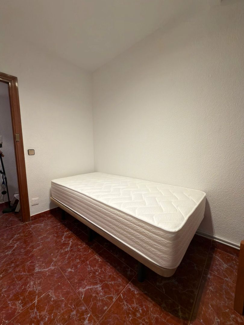 Bedroom of Flat to rent in Leganés  with Furnished