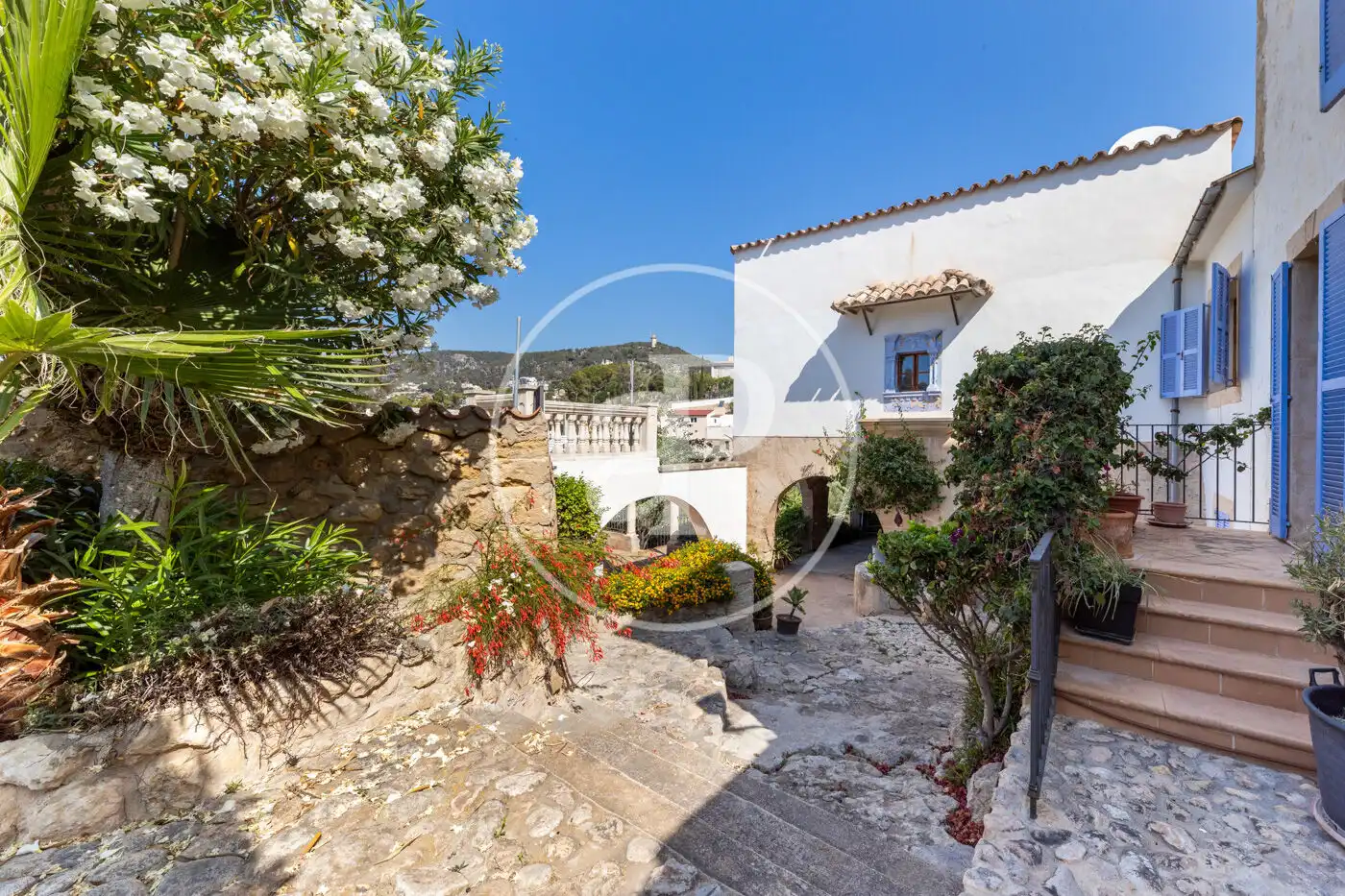 Vista exterior de Casa o xalet en venda en  Palma de Mallorca amb Aire condicionat, Calefacció i Jardí privat