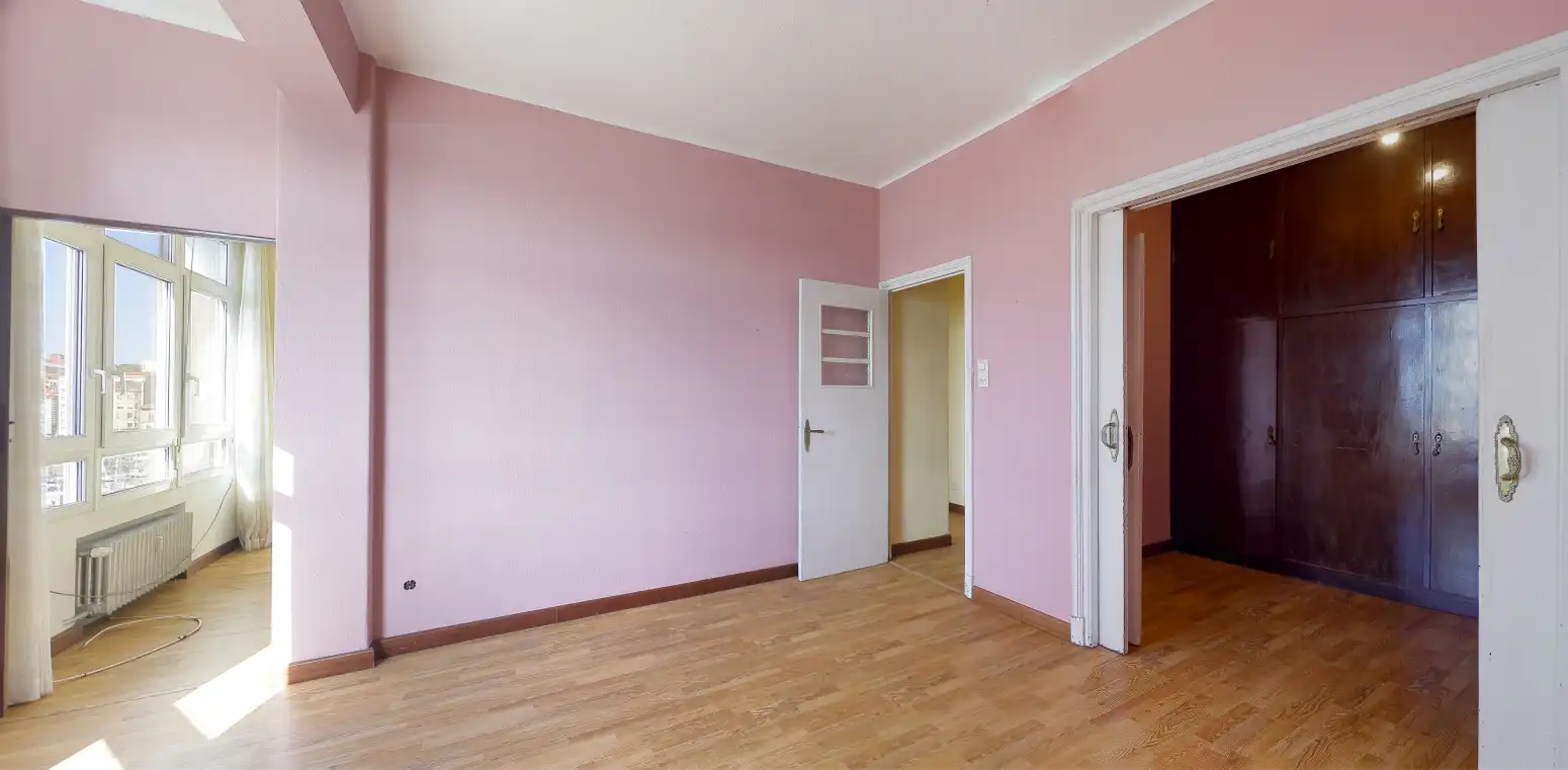 Bedroom of Flat for sale in Gijón   with Heating, Parquet flooring and Storage room