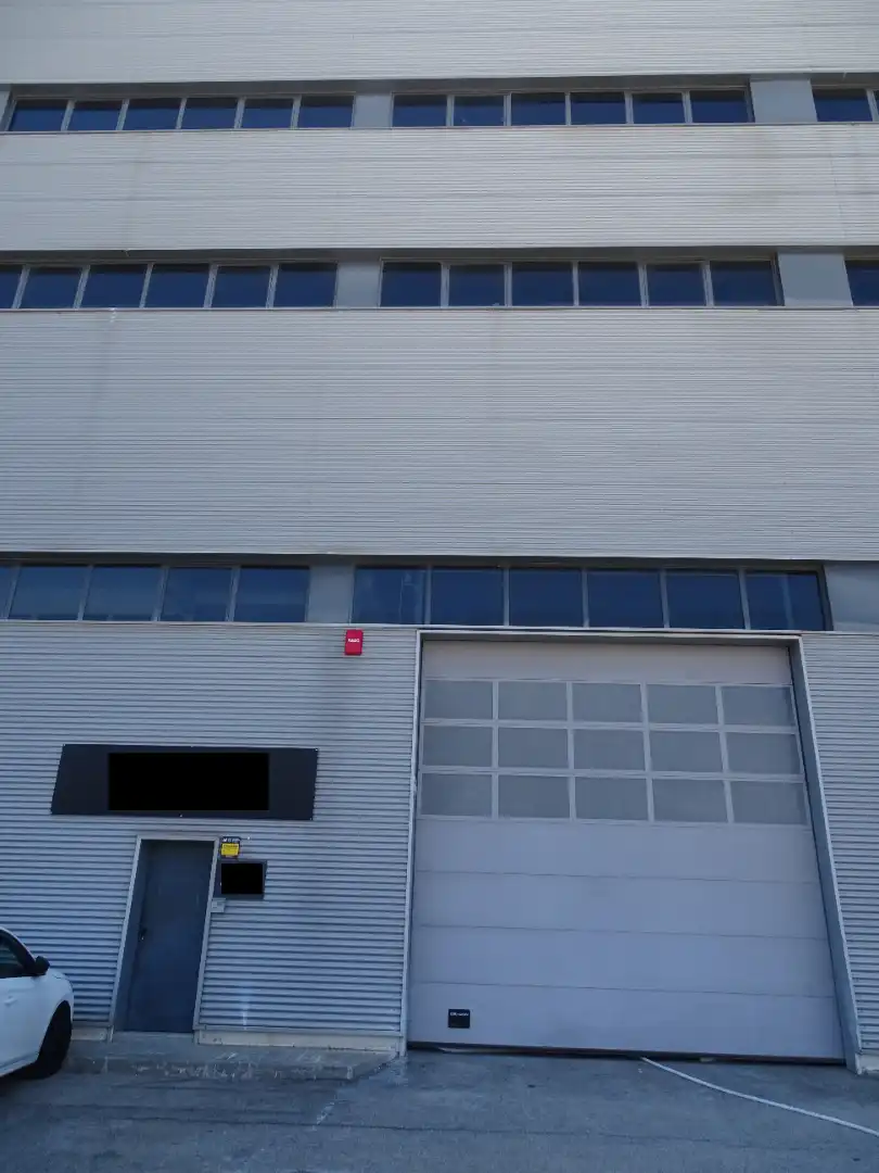 Industrial buildings for rent in Finestrelles