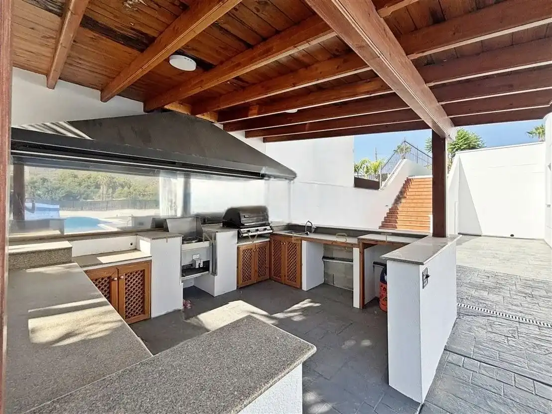 Villa mit Terrasse zum Verkauf in Calle Córdoba 17, imagen 6