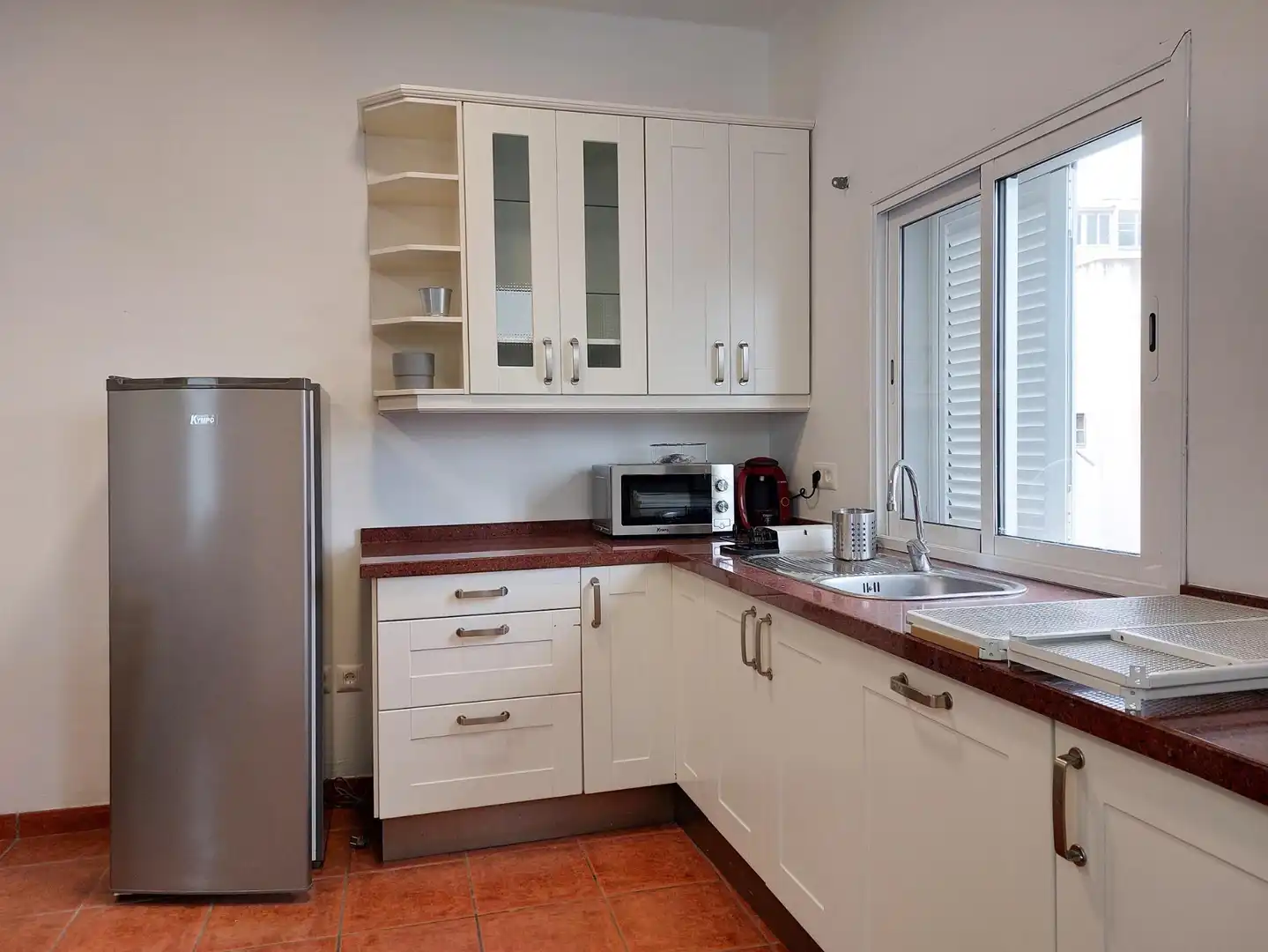 Cocina de Piso para compartir en San Cristóbal de la Laguna con Terraza y Alarma
