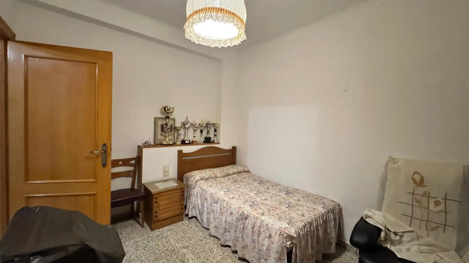 Dormitori de Casa adosada en venda en Dúrcal amb Balcó