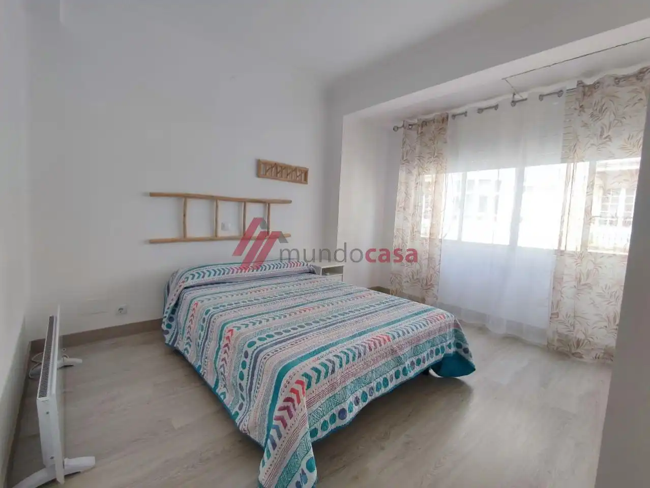 Bedroom of Flat for rent in Ferrol  with Heating and Furnished