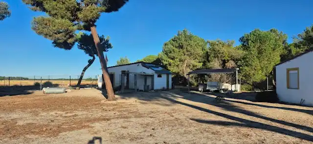 Vista exterior de Terreno en venta en Moraleja de las Panaderas