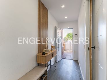 Casa amb balcó en venda a Viladecavalls