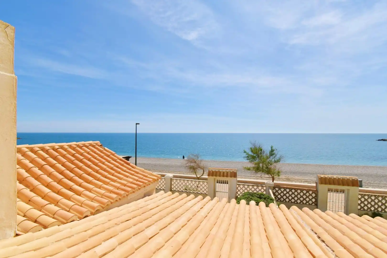 Vista exterior de Piso en venta en El Ejido con Terraza y Piscina comunitaria