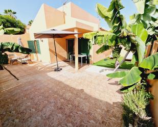 Jardí de Casa o xalet de lloguer en San Bartolomé de Tirajana amb Aire condicionat, Terrassa i Moblat