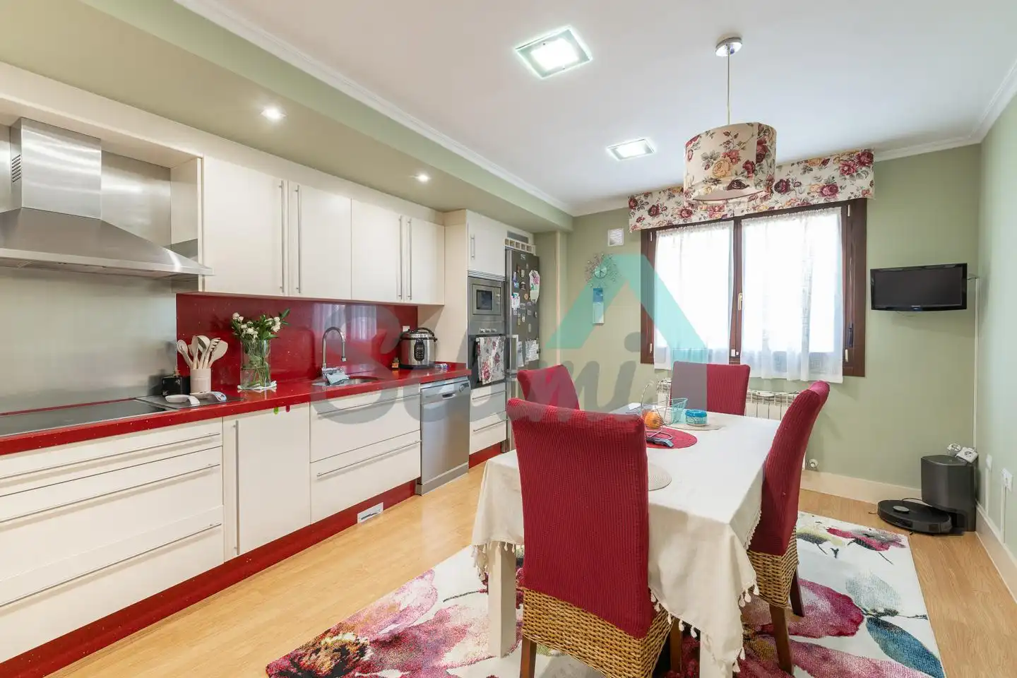 Küche von Einfamilien-Reihenhaus zum Verkauf in Vegadeo mit Heizung, Privatgarten und Terrasse