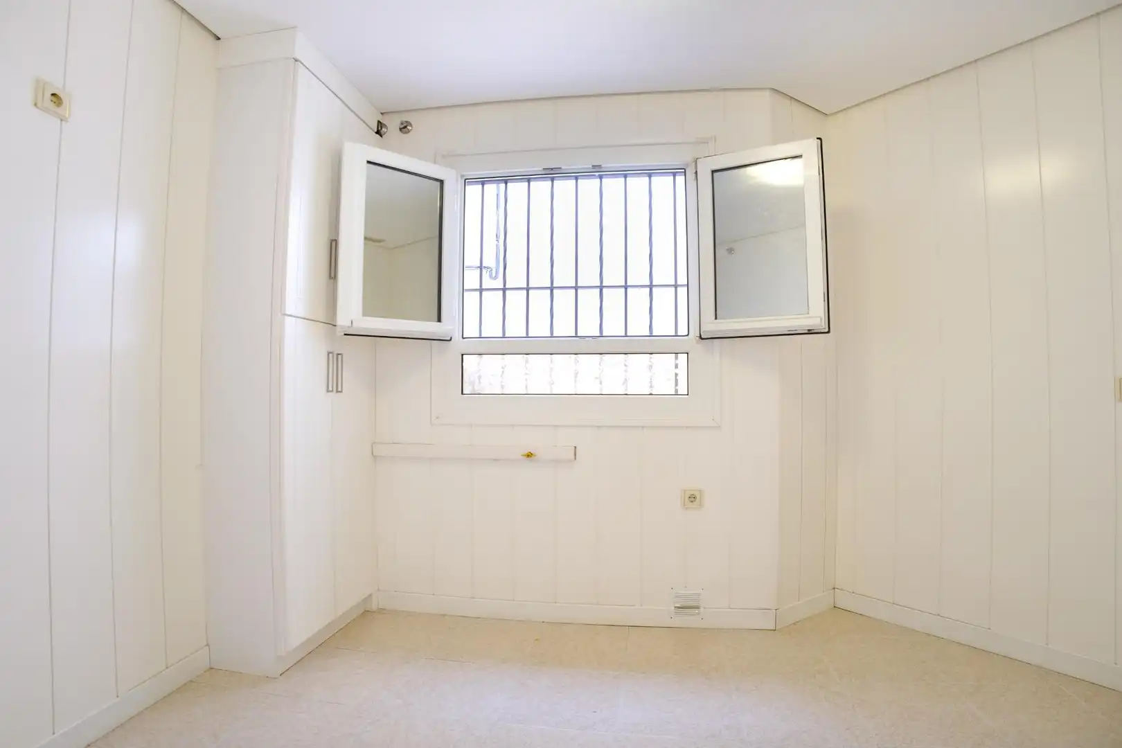 Apartamento en venta en Calle JOSE CRUZ AUÑON, Triana Oeste