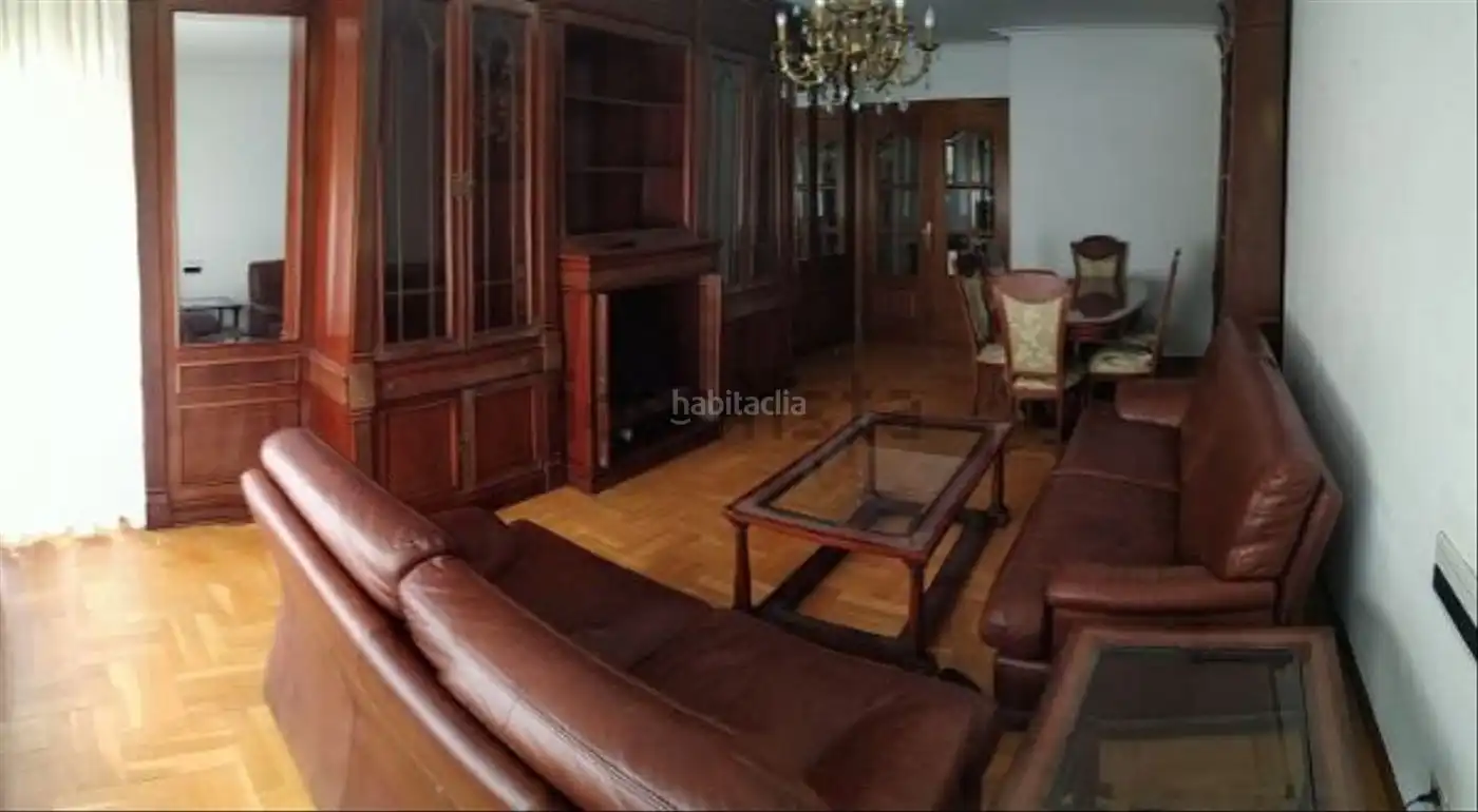 Wohnung mit Pool zur Miete in Avenida de la Paz 19