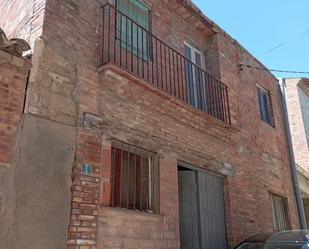 Vista exterior de Casa adosada en venda en Menàrguens