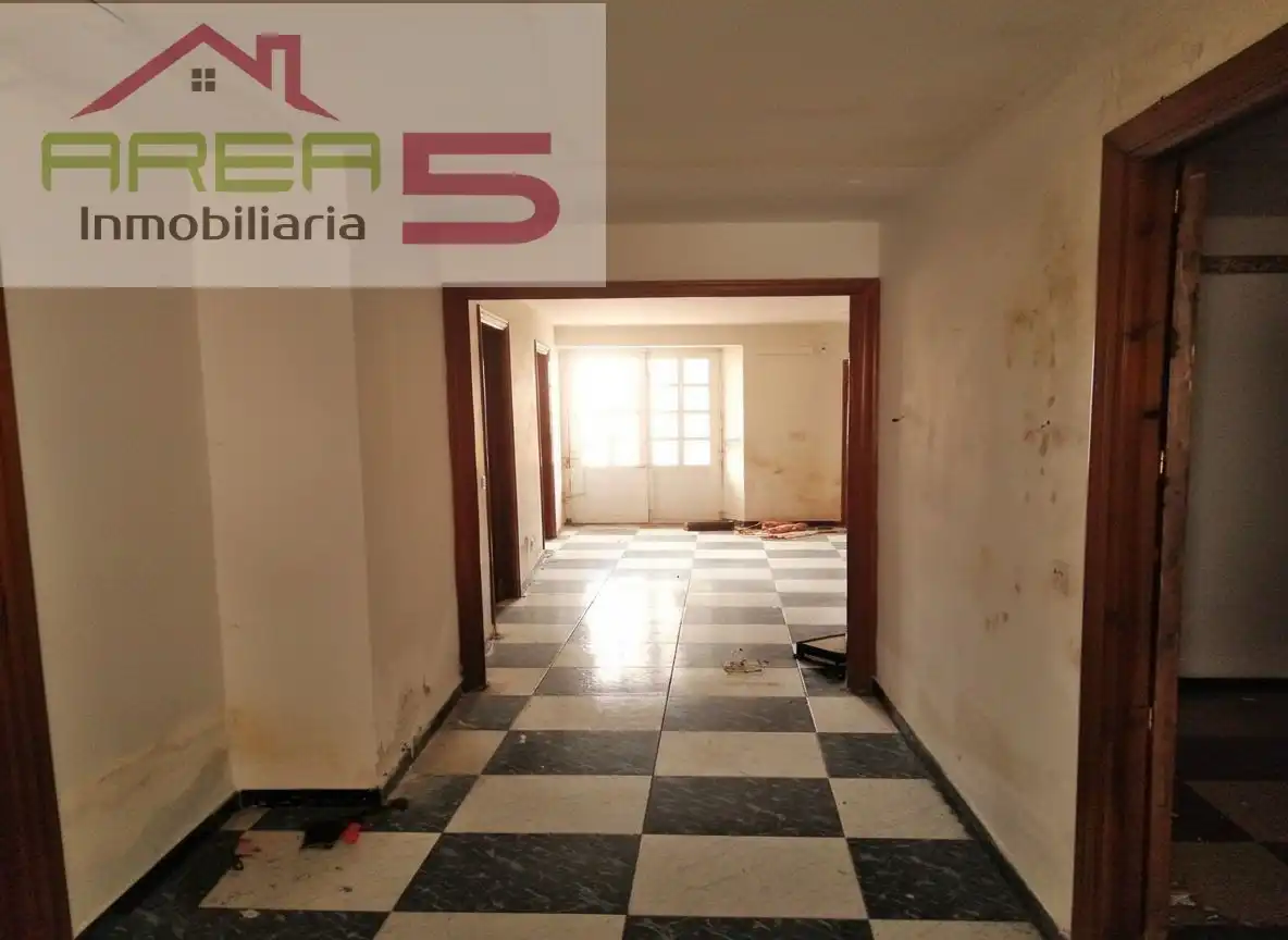 Houses for sale in Campanario