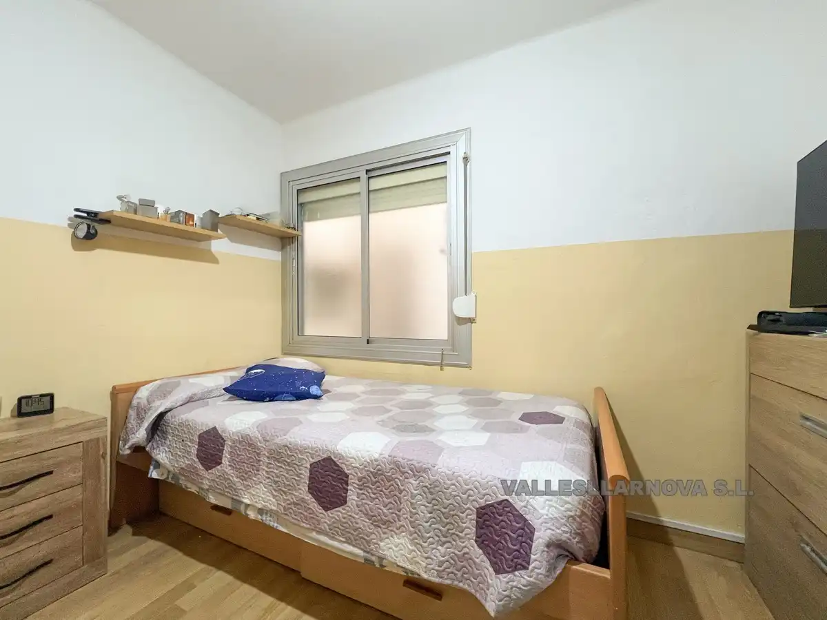 Dormitori de Pis en venda en Mollet del Vallès amb Aire condicionat i Parquet