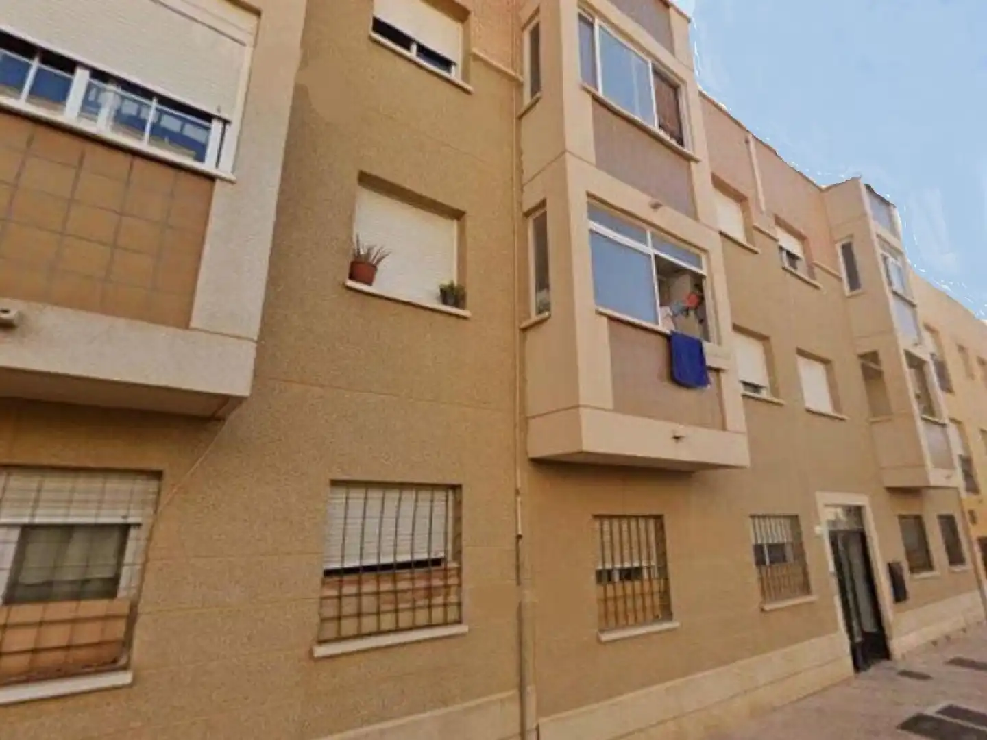 Exterior view of Flat for sale in Vícar