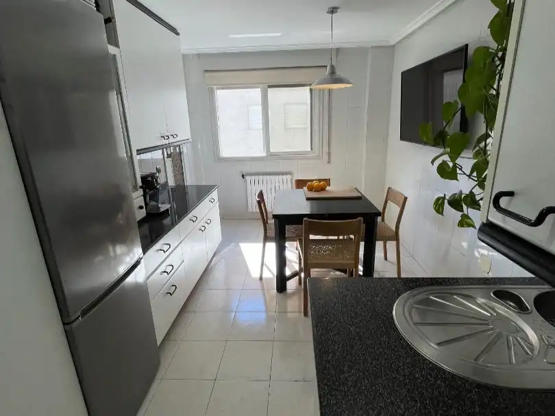 Cocina de Piso en venta en Vigo  con Balcón