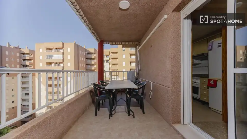 Habitació a Corinto - Almarda