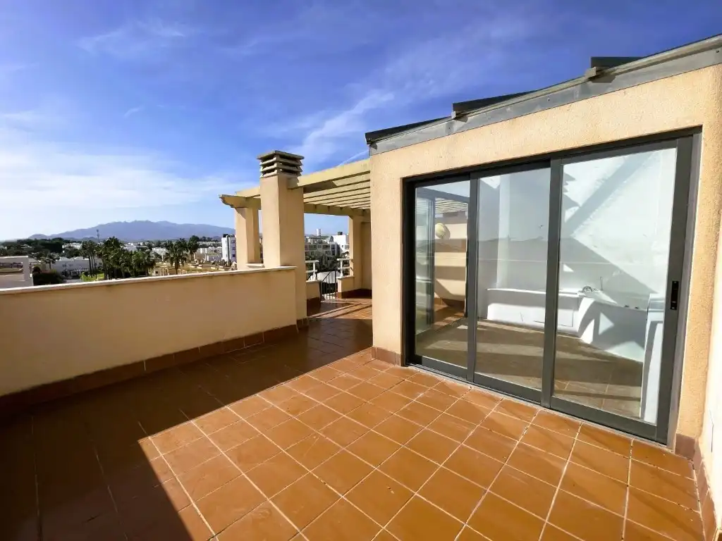 Terraza de Apartamento en venta en Vera con Piscina