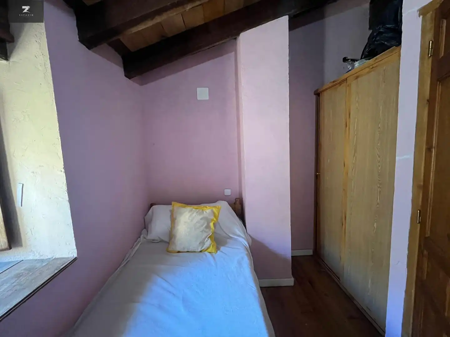 Habitación de Finca rústica en venta en Vega de Pas con Jardín privado y Terraza