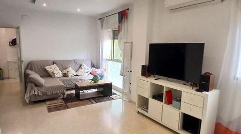 Foto 5 de Piso en venta en Calle Doctor Hermosilla Molina, Colores - Entreparques, Sevilla Capital